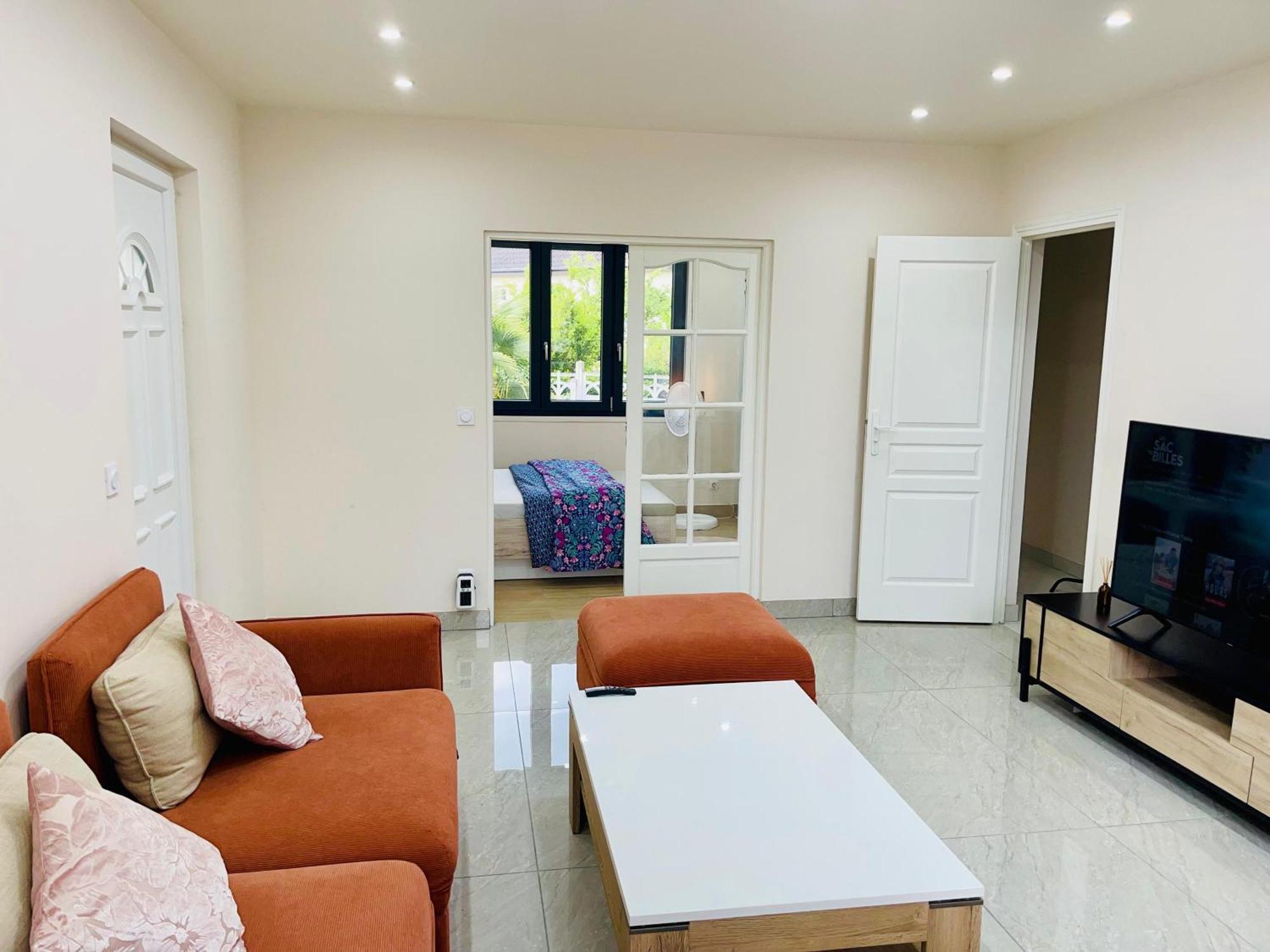Stylish, Calm And Green Home Stay Saint-Fargeau-Ponthierry Extérieur photo